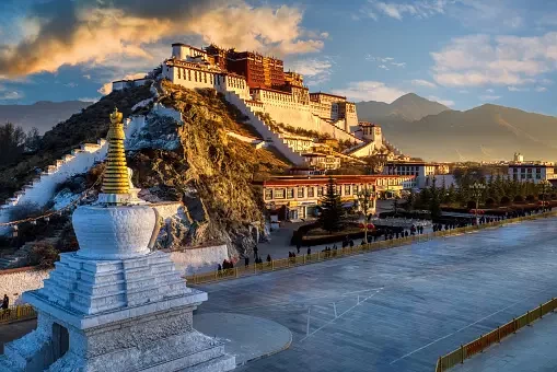 Experience Tibet's Rich Heritage in 4 Days